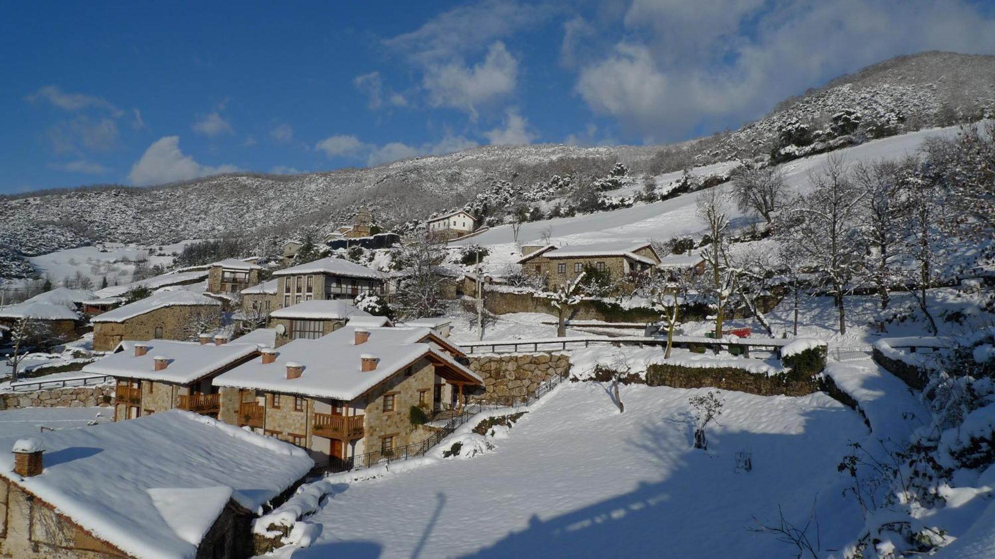 Casa Rural Los Llares Lerones Exteriör bild